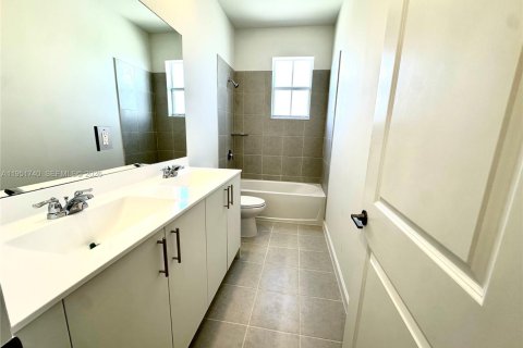 Casa en alquiler en Homestead, Florida, 4 dormitorios № 2006269 - foto 16