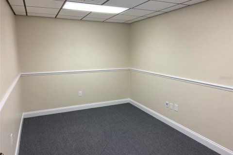 Propiedad comercial en alquiler en Gainesville, Florida, 148.64 m2 № 1152397 - foto 16