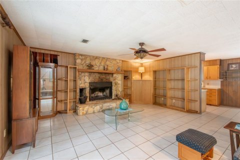 House in Fort MC Coy, Florida 2 bedrooms, 117.8 sq.m. № 1742884 - photo 13
