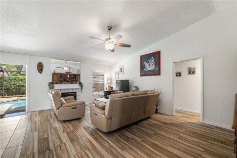 Casa en venta en Riverview, Florida, 4 dormitorios, 142.51 m2 № 1735018 - foto 3