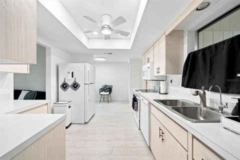 Casa en venta en Sarasota, Florida, 2 dormitorios, 153.38 m2 № 2238092 - foto 29