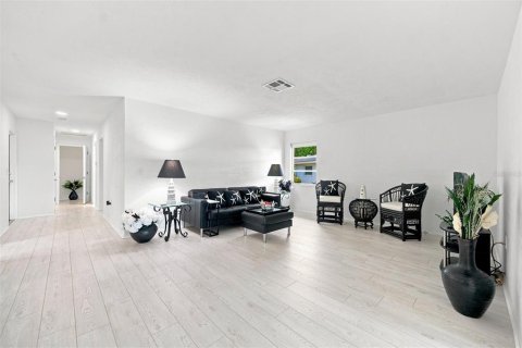 Casa en venta en Sarasota, Florida, 2 dormitorios, 153.38 m2 № 2238092 - foto 8