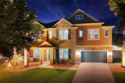 Casa en Auburndale, Florida 5 dormitorios, 485.32 m2 № 2202695