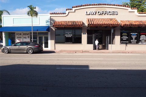 Commercial property in Hollywood, Florida № 1823412 - photo 2