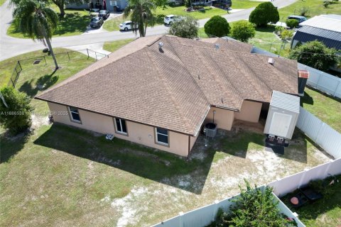 Купить виллу или дом в Лихай-Эйкерс, Флорида 5 спален, 192.4м2, № 1932930 - фото 8