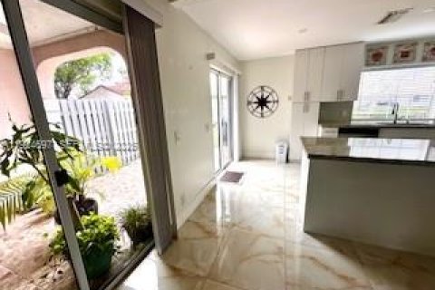 Casa en alquiler en Weston, Florida, 3 dormitorios, 105.35 m2 № 2060185 - foto 8