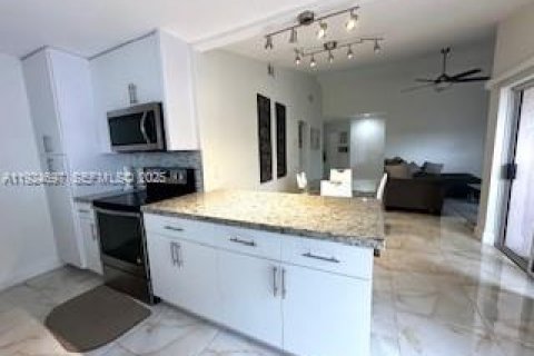 Casa en alquiler en Weston, Florida, 3 dormitorios, 105.35 m2 № 2060185 - foto 4
