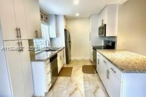 Casa en alquiler en Weston, Florida, 3 dormitorios, 105.35 m2 № 2060185 - foto 9