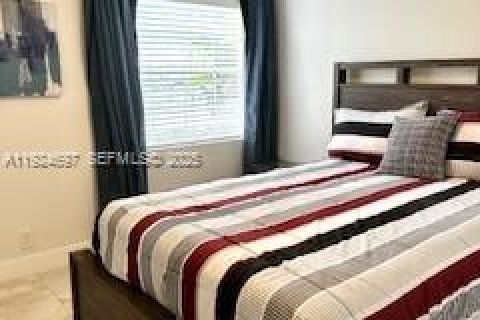 Casa en alquiler en Weston, Florida, 3 dormitorios, 105.35 m2 № 2060185 - foto 19