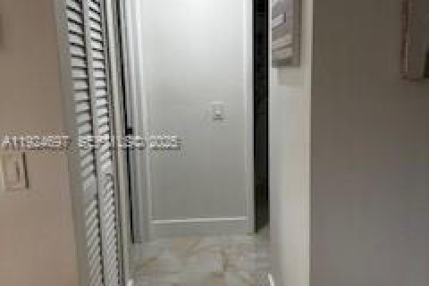 Casa en alquiler en Weston, Florida, 3 dormitorios, 105.35 m2 № 2060185 - foto 16