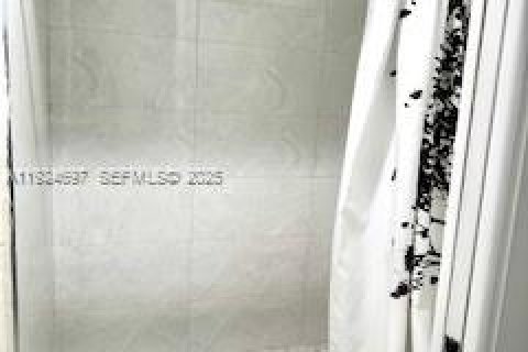 Casa en alquiler en Weston, Florida, 3 dormitorios, 105.35 m2 № 2060185 - foto 22