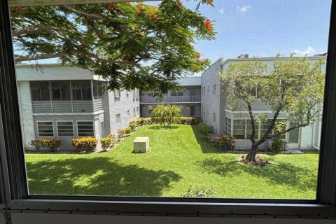 Condo in Delray Beach, Florida, 2 bedrooms  № 2247201 - photo 23