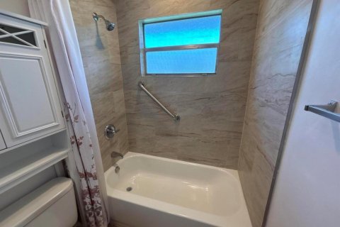 Condo in Delray Beach, Florida, 2 bedrooms  № 2247201 - photo 15