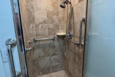 Condo in Delray Beach, Florida, 2 bedrooms  № 2247201 - photo 19