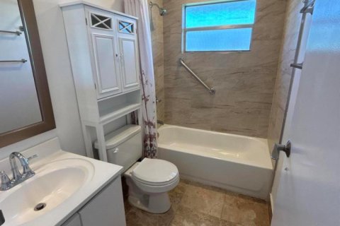 Condo in Delray Beach, Florida, 2 bedrooms  № 2247201 - photo 14