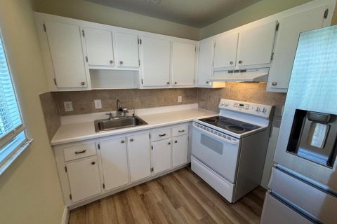 Condo in Delray Beach, Florida, 2 bedrooms  № 2247201 - photo 3