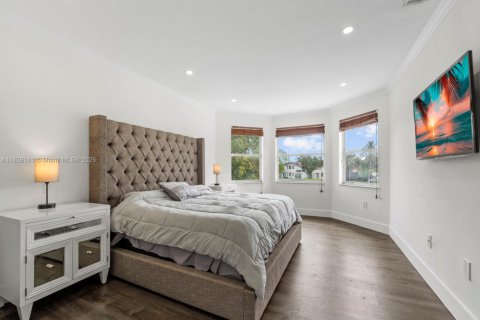 Casa en venta en Pembroke Pines, Florida, 3 dormitorios, 196.3 m2 № 1814232 - foto 17