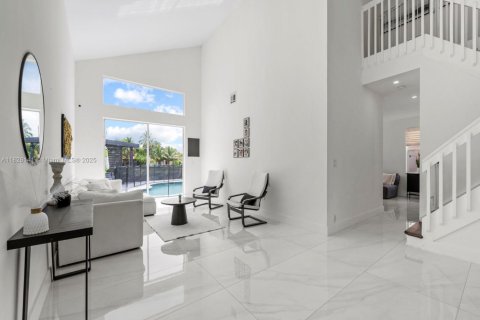 Casa en venta en Pembroke Pines, Florida, 3 dormitorios, 196.3 m2 № 1814232 - foto 1