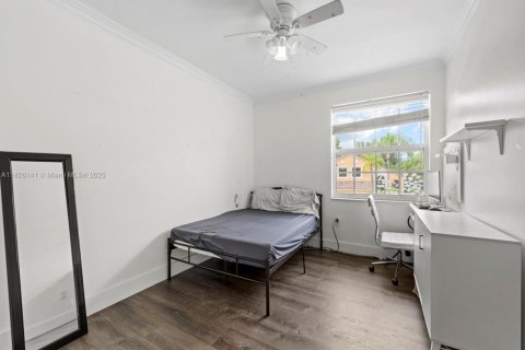 Casa en venta en Pembroke Pines, Florida, 3 dormitorios, 196.3 m2 № 1814232 - foto 30
