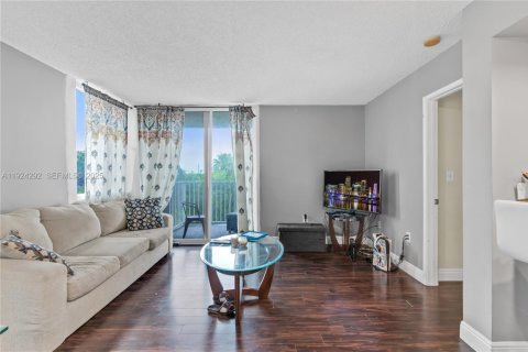 Condominio en venta en Miami, Florida, 2 dormitorios, 84.91 m2 № 2082886 - foto 23
