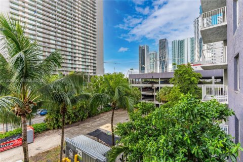 Condominio en venta en Miami, Florida, 2 dormitorios, 84.91 m2 № 2082886 - foto 12