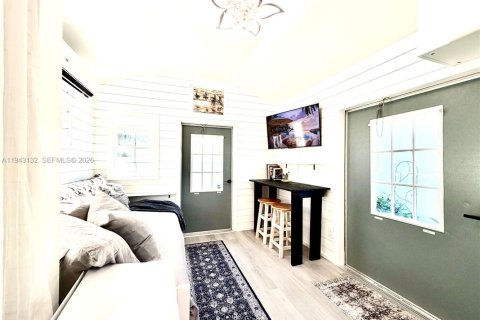 Immobilier commercial à louer à West Park, Floride № 1999468 - photo 4