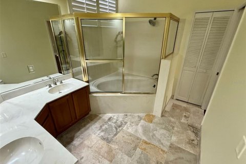 Condo in Orlando, Florida, 3 bedrooms  № 1914726 - photo 18