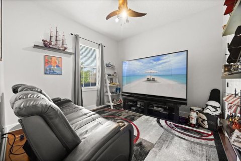 House in Tavares, Florida 3 bedrooms, 216.28 sq.m. № 1681193 - photo 24