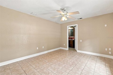 Villa ou maison à vendre à Orange City, Floride: 5 chambres, 213.95 m2 № 2347872 - photo 9