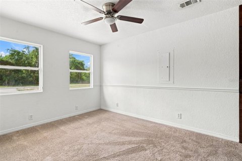 Villa ou maison à vendre à Orange City, Floride: 5 chambres, 213.95 m2 № 2347872 - photo 12