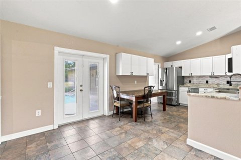Villa ou maison à vendre à Orange City, Floride: 5 chambres, 213.95 m2 № 2347872 - photo 6