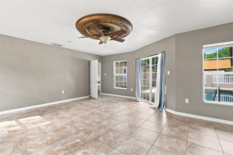 Villa ou maison à vendre à Orange City, Floride: 5 chambres, 213.95 m2 № 2347872 - photo 18