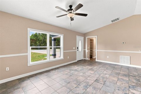 Villa ou maison à vendre à Orange City, Floride: 5 chambres, 213.95 m2 № 2347872 - photo 4