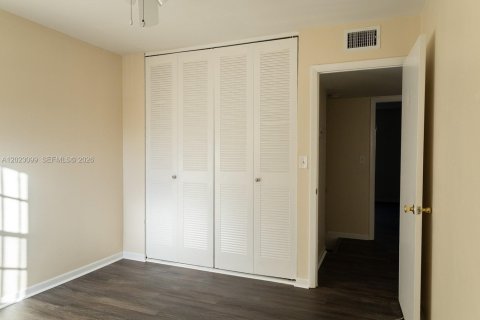 Adosado en alquiler en Davie, Florida, 3 dormitorios, 151.43 m2 № 2077355 - foto 11