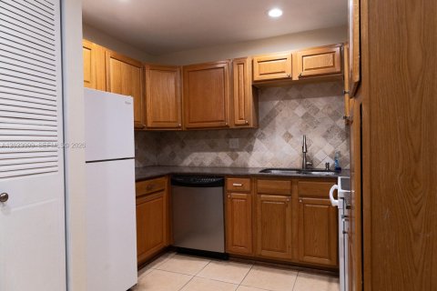 Adosado en alquiler en Davie, Florida, 3 dormitorios, 151.43 m2 № 2077355 - foto 17