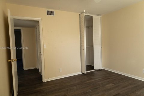 Adosado en alquiler en Davie, Florida, 3 dormitorios, 151.43 m2 № 2077355 - foto 9