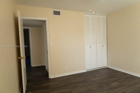 Adosado en alquiler en Davie, Florida, 3 dormitorios, 151.43 m2 № 2077355 - foto 8