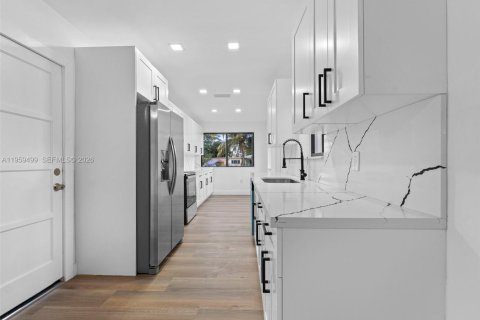 Купить виллу или дом в Майами, Флорида 3 спальни, 100.52м2, № 2023661 - фото 5