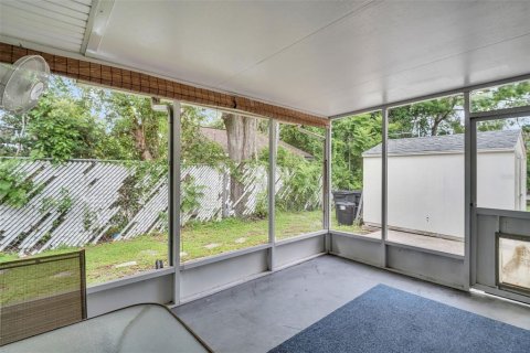 House in Palm Harbor, Florida 5 bedrooms, 185.25 sq.m. № 1918089 - photo 30