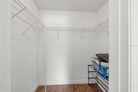 Villa ou maison à louer à Spring Hill, Floride: 4 chambres, 160.54 m2 № 2423752 - photo 30