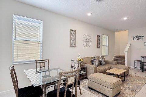 Casa en alquiler en Davenport, Florida, 5 dormitorios, 174.38 m2 № 1843030 - foto 3