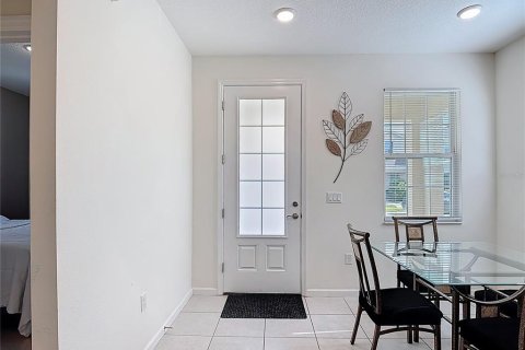 Casa en alquiler en Davenport, Florida, 5 dormitorios, 174.38 m2 № 1843030 - foto 2