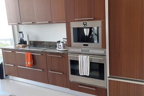 Condo in Sunny Isles Beach, Florida, 2 bedrooms  № 1470236 - photo 11