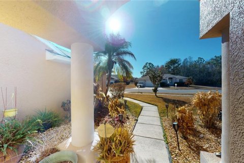 Villa ou maison à vendre à Wesley Chapel, Floride: 4 chambres, 187.11 m2 № 2121220 - photo 2