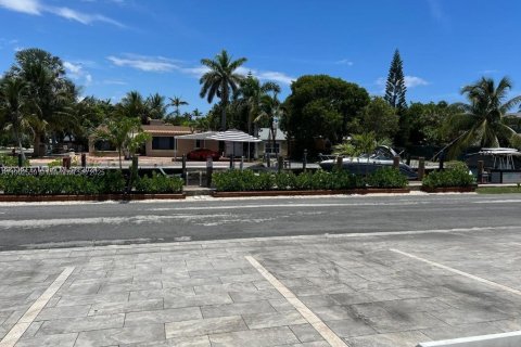 Снять в аренду квартиру в Помпано-Бич, Флорида 1 спальня, 50.17м2, № 1954228 - фото 13