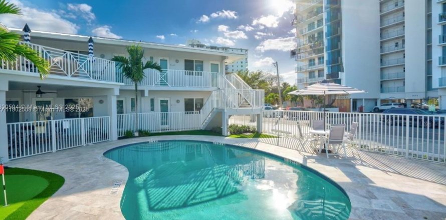 Квартира в Помпано-Бич, Флорида 1 спальня, 50.17м2 № 1954228