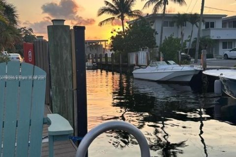 Снять в аренду квартиру в Помпано-Бич, Флорида 1 спальня, 50.17м2, № 1954228 - фото 14