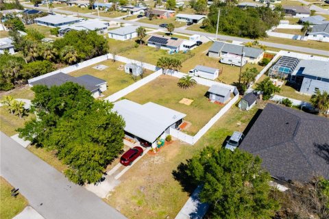 House in Port Charlotte, Florida 2 bedrooms, 85.28 sq.m. № 1542548 - photo 25