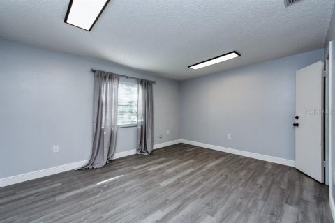 Propiedad comercial en venta en Riverview, Florida, 761.06 m2 № 2410061 - foto 8