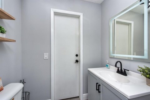 Propiedad comercial en venta en Riverview, Florida, 761.06 m2 № 2410061 - foto 9